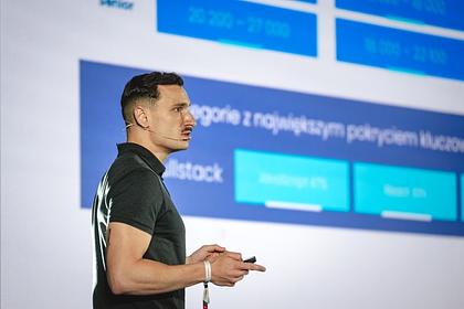 „Potrzeba co najmniej trzech lat, by ludzie w pełni zrozumieli, czym jest AI” – Marcin Czarkowski, współzałożyciel Przeprogramowanych