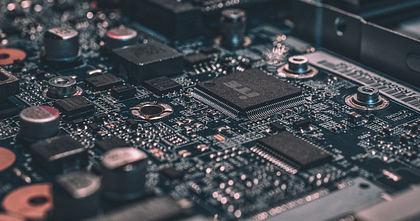 Chiny znoszą cła na amerykańskie półprzewodniki, próbując ratować krajowy sektor technologiczny