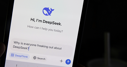 DeepSeek R1 dostępny na Hugging Face